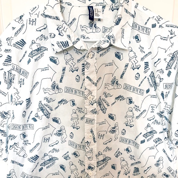H&M Short Sleeve Shirt With Print - Picture 3 of 6